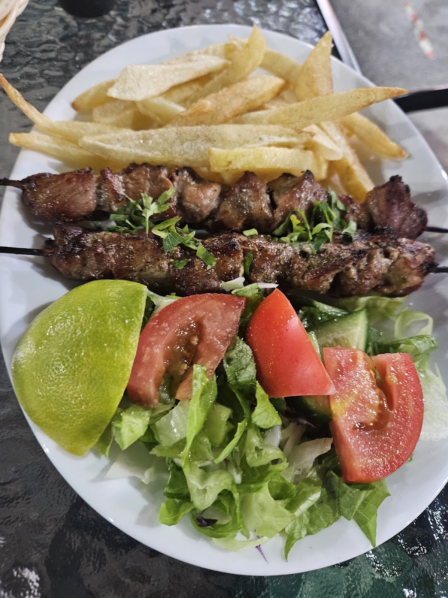 Miki's Tavern & Fish Restaurant Photos 2